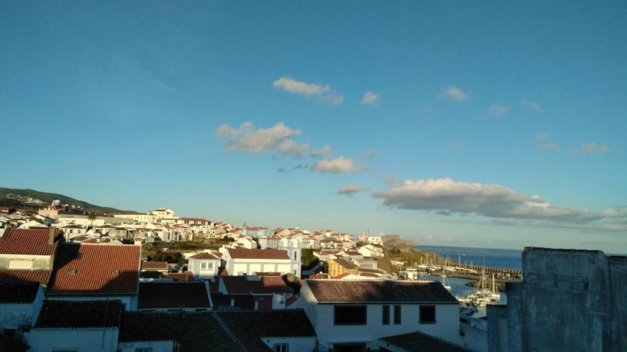 Brivaldo Guest House Angra do Heroismo Exterior photo