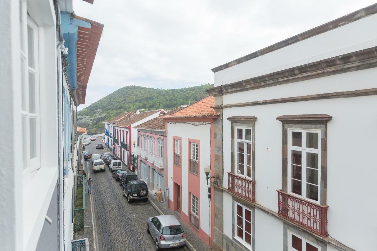 Brivaldo Guest House Angra do Heroismo Exterior photo